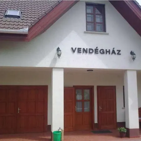 Sarok Vendeghaz Pensión Nádudvar